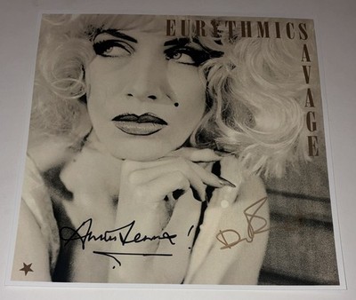 SIGNIERT ANNIE LENNOX DAVE STEWART EURYTHMICS SAVAGE 12x12 FOTO SELTEN AUTHENTISCH