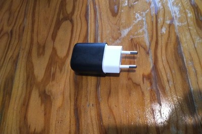 Amazon Basics Handy Ladegerät 5V 1A