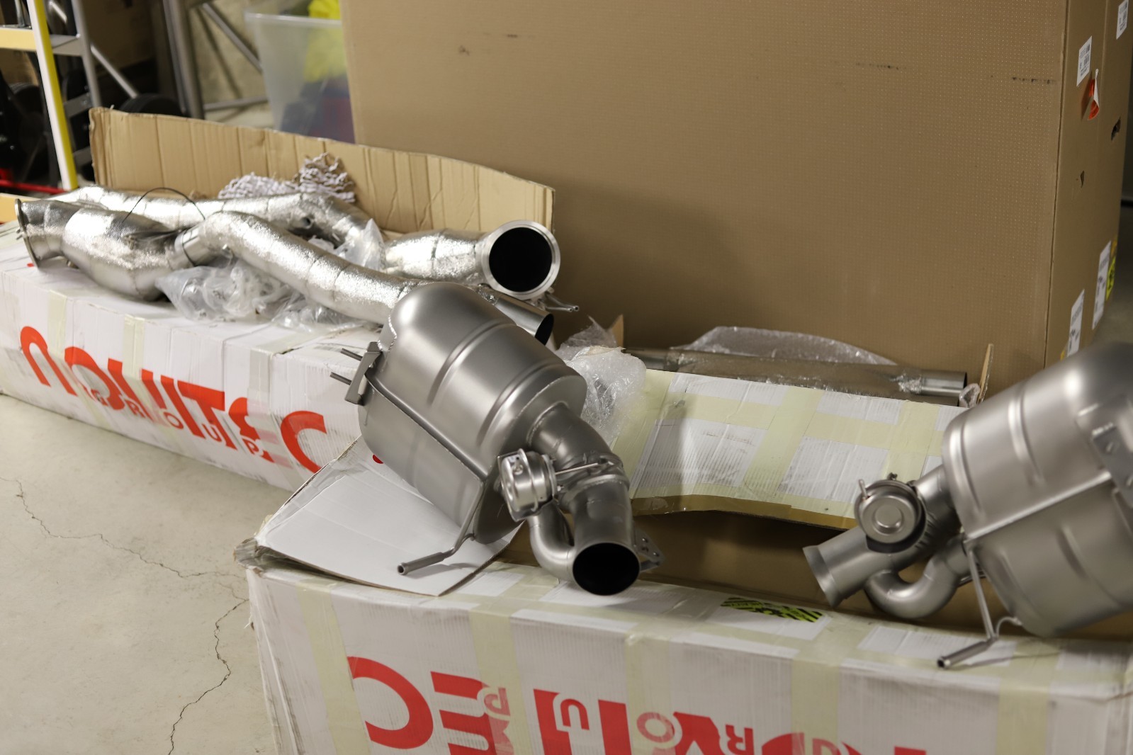 Ferrari 812 GTS Exhaust system