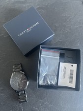 Tommy Hilfiger Multi Zifferblatt Quarz Uhr für Herren mit Schwarzem Edelstahlarm
