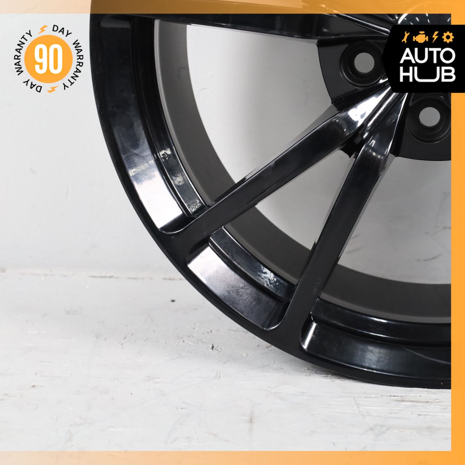 13-16 Aston Martin V8 Vantage 8.5 x 19 19" Front Wheel Rim BG331007JA OEM