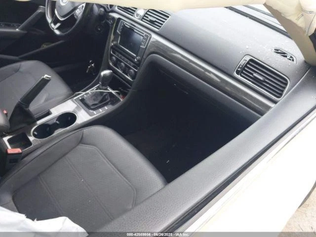 Motor limpiaparabrisas usado se adapta a: Volkswagen Passat 2016 incluye grado de acoplamiento Foto 2 de 4