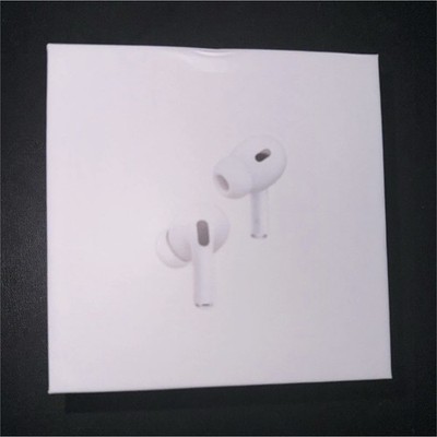 Apple AirPods Pro (2nd Generation) USB-C MagSafe Charging Case In-Ear White