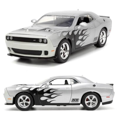 ミニカー 1:24 BTM 2015 DODGE CHALLENGER SRT Big Time Muscle 1:24 2015 Dodge Challenger SRT Hellcat Die