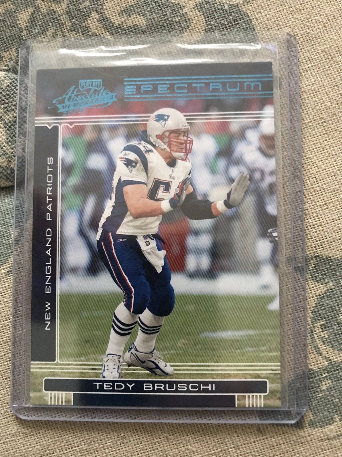 2006 Absolute Memorabilia Spectrum Blue Football Card #97 Tedy Bruschi/250