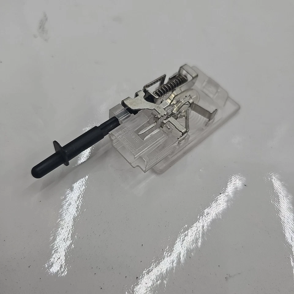 2011-2016 CHEVY MALIBU center floor console storage bin courtesy night light OEM - Image 3 of 3