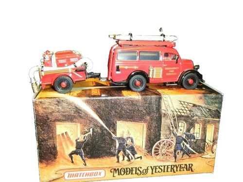 Vintage Matchbox Lesney No. 9 Fowler Showman's Engine Models of