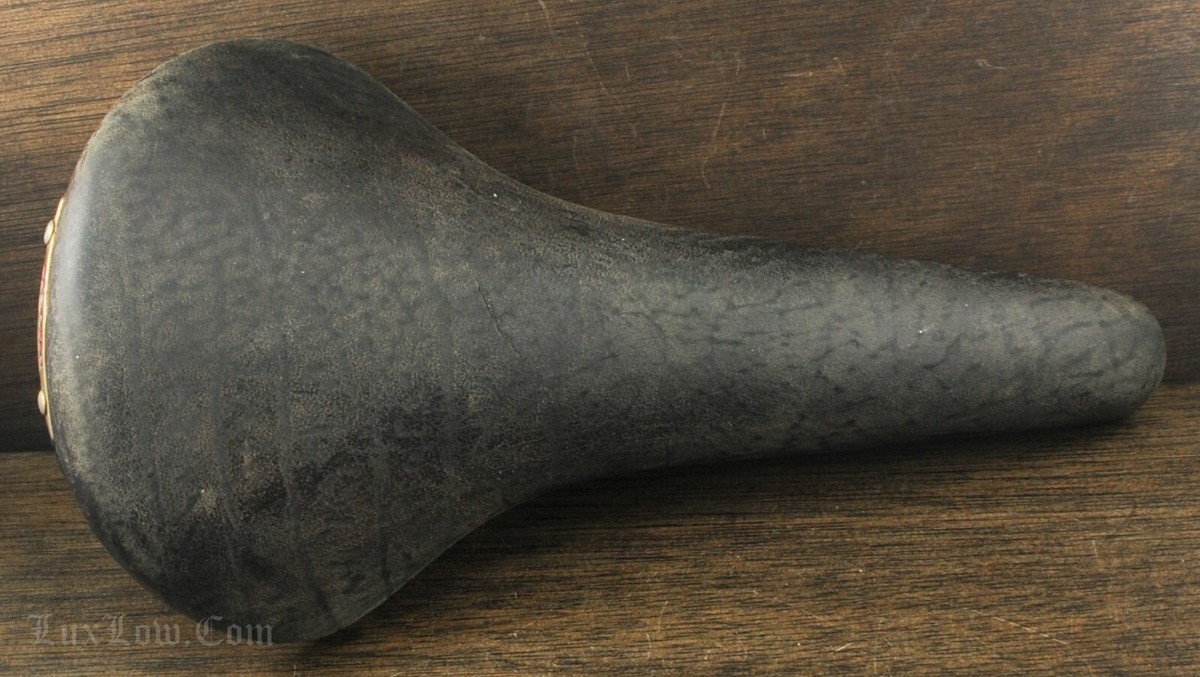 Selle de vélo de route vintage Selle Sanmarco Celestial Rolls rouge d