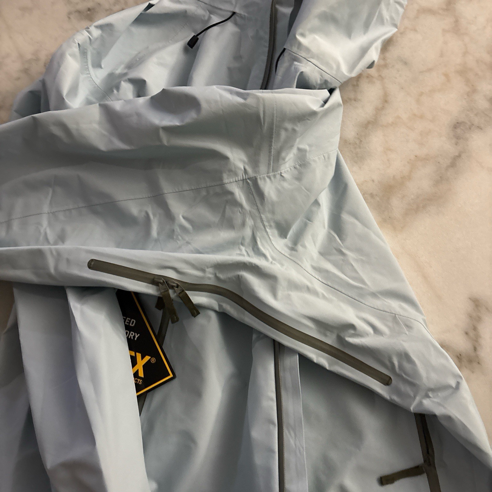 Arc'teryx Light Blue Men's Nylon Hooded Water Resistant Zip Activewear Jacket thumbnail 2