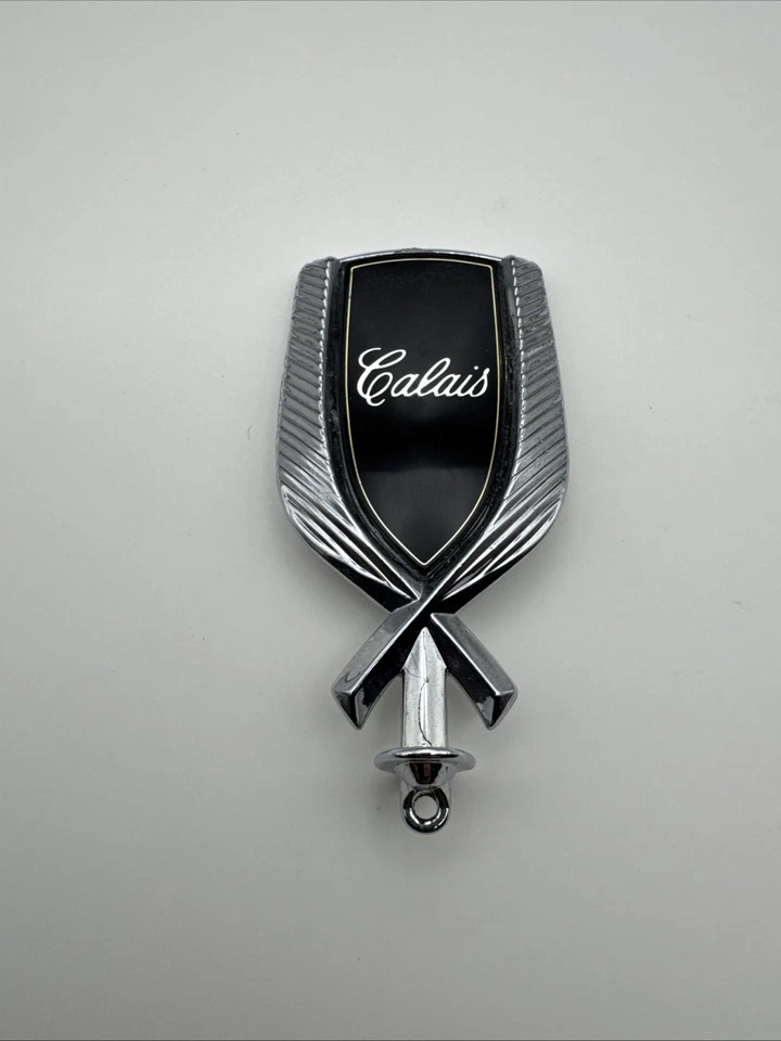 OLDSMOBILE CUTLASS CALAIS КАПЮШОН ОРНАМЕНТ - Изображение 3 из 3