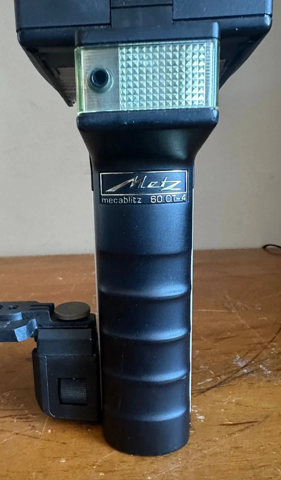 Metz Mecablitz System 60 CT-4 Handle Mount w/ SCA 300 Outfit Pro Flash - Image 3 of 4