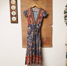 Saints + Secrets Boho Floral V Neck Wrap Midi Dress Medium