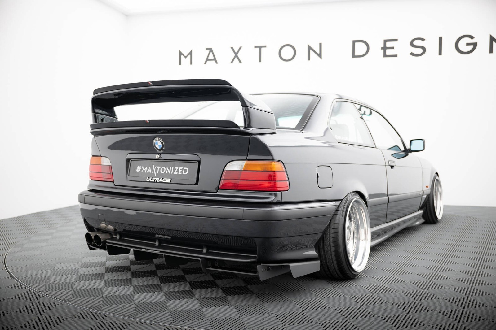 Spoiler Maxton E36 Coupe M-Pack Noir Brillant pour BMW M3 GT Class