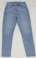 American eagle light wash Strigid mom jeans women's size 00 short