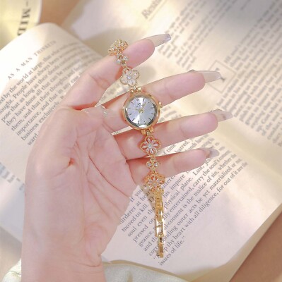 Gold Women\'s Watch with Leaf-Patterned Band Dainty Gold/Silver Small Round Four Leaf Clover Band Women main image 4