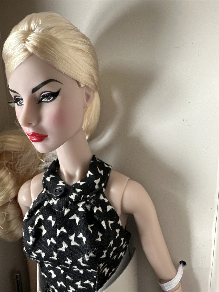 fashion royalty agnes FR アグネス 海外ドール　人形 s-l400.jpg