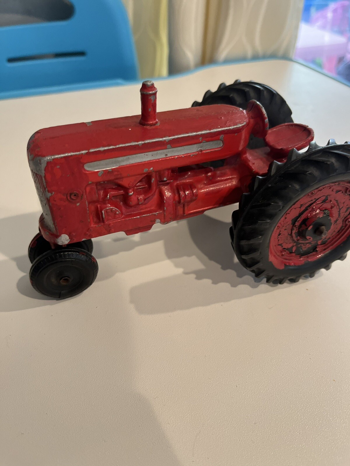 Arriba 64+ imagen lee tractor Thptnganamst.edu.vn