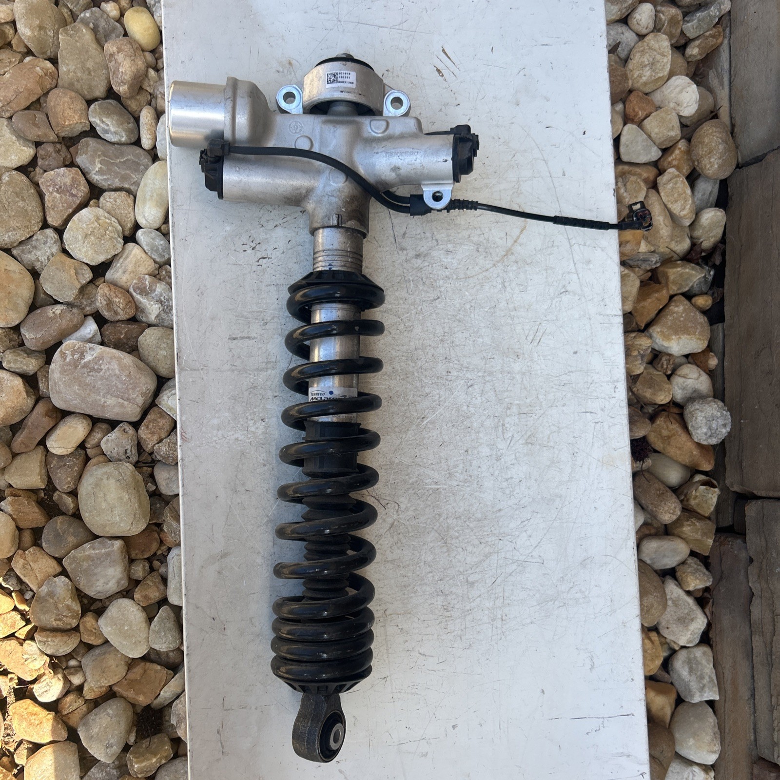 Shock Absorber Suspension Rear Right 22BA285GP for McLaren GT 620S 2019-2024