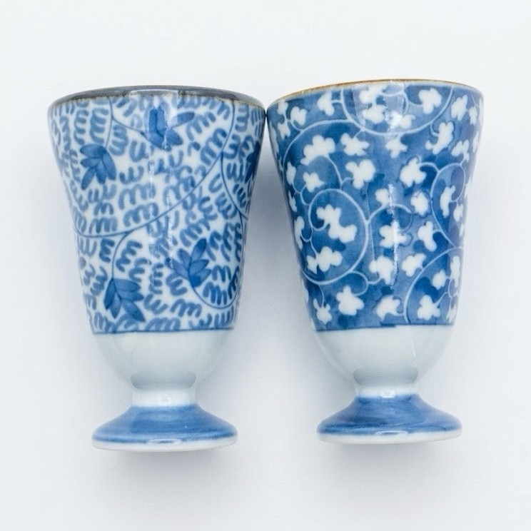 Set of 2 Blue Japanese Nishiyama porcelain cups 