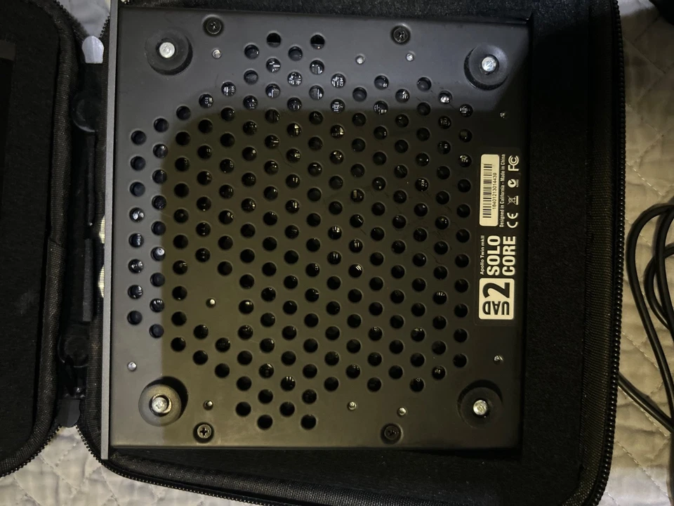 UAD Apollo Twin MkII Solo + Estuche de Transporte / Adaptador Apple Thunderbolt + Cable Foto 2 de 4