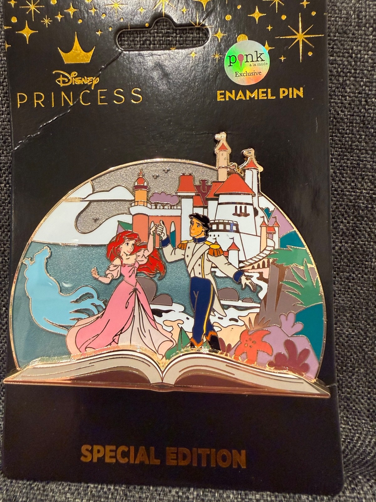 Disney PALM 2025 Storybook Series Little Mermaid Ariel and Prince Eric LE300 Pin
