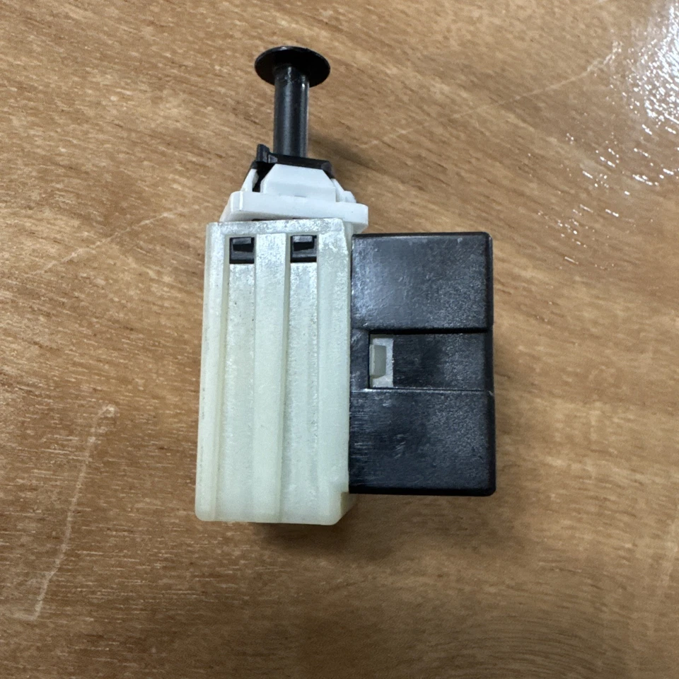 Mopar Stop Lamp Switch Jeep Compass Patriot 09-2017 Dodge Avenger 56054001AD OEM - Image 3 of 4