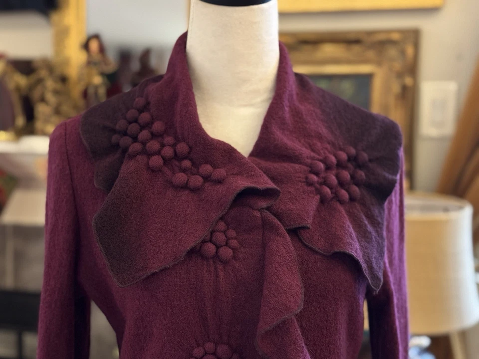 Suéter Ombre de fieltro de lana CoVelo usado en excelente estado ciruela púrpura baya magenta. Talla mediana. Foto 2 de 4