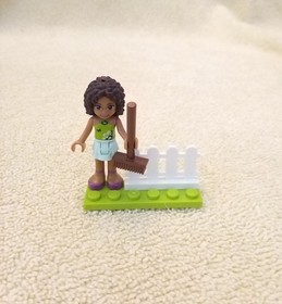 LEGO FRIENDS: Andrea's Bunny House (3938).  99% complete