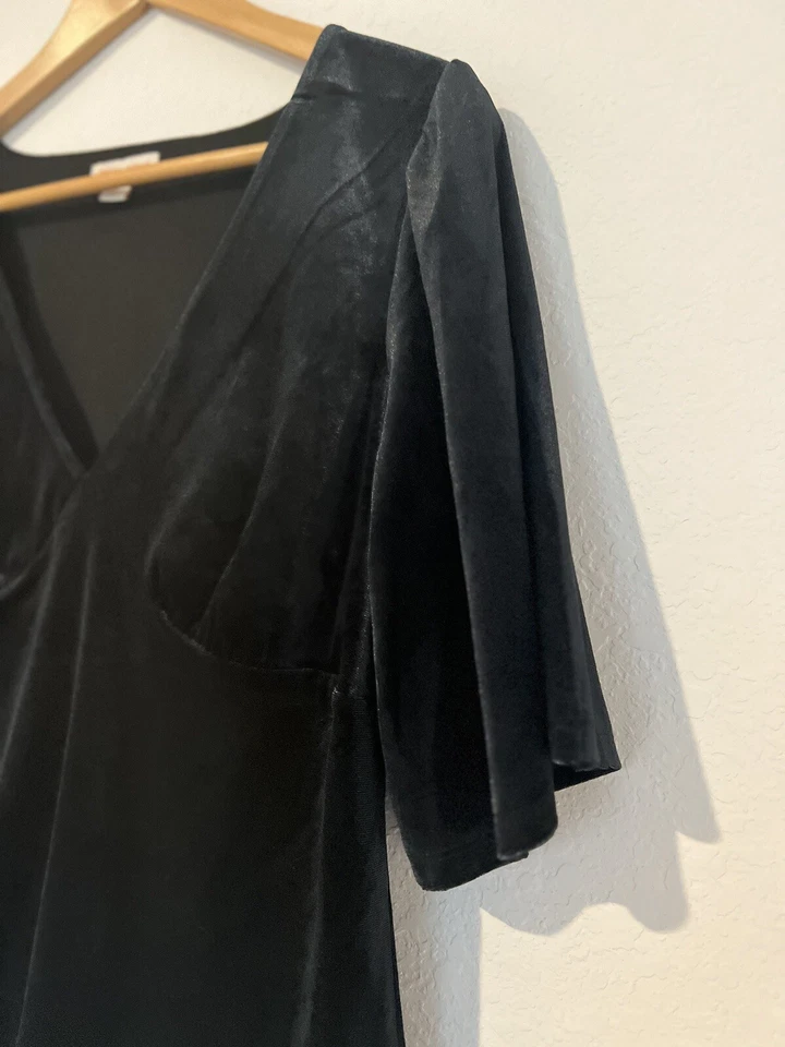 KNOX ROSE Black Velvet Velour Top Sz L Short Flared Sleeve Blouse Elegant Boho - Image 3 of 4