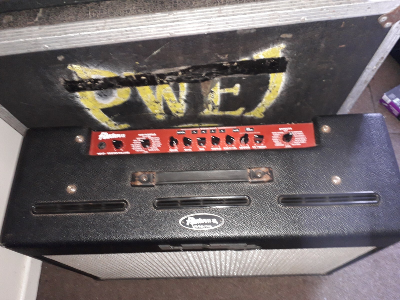 Line 6 flextone 2 combo inc floorboard eBay