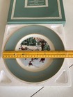 Avon Christmas plate 1975 fourth edition, gold rim, Wedgwood — photo 3
