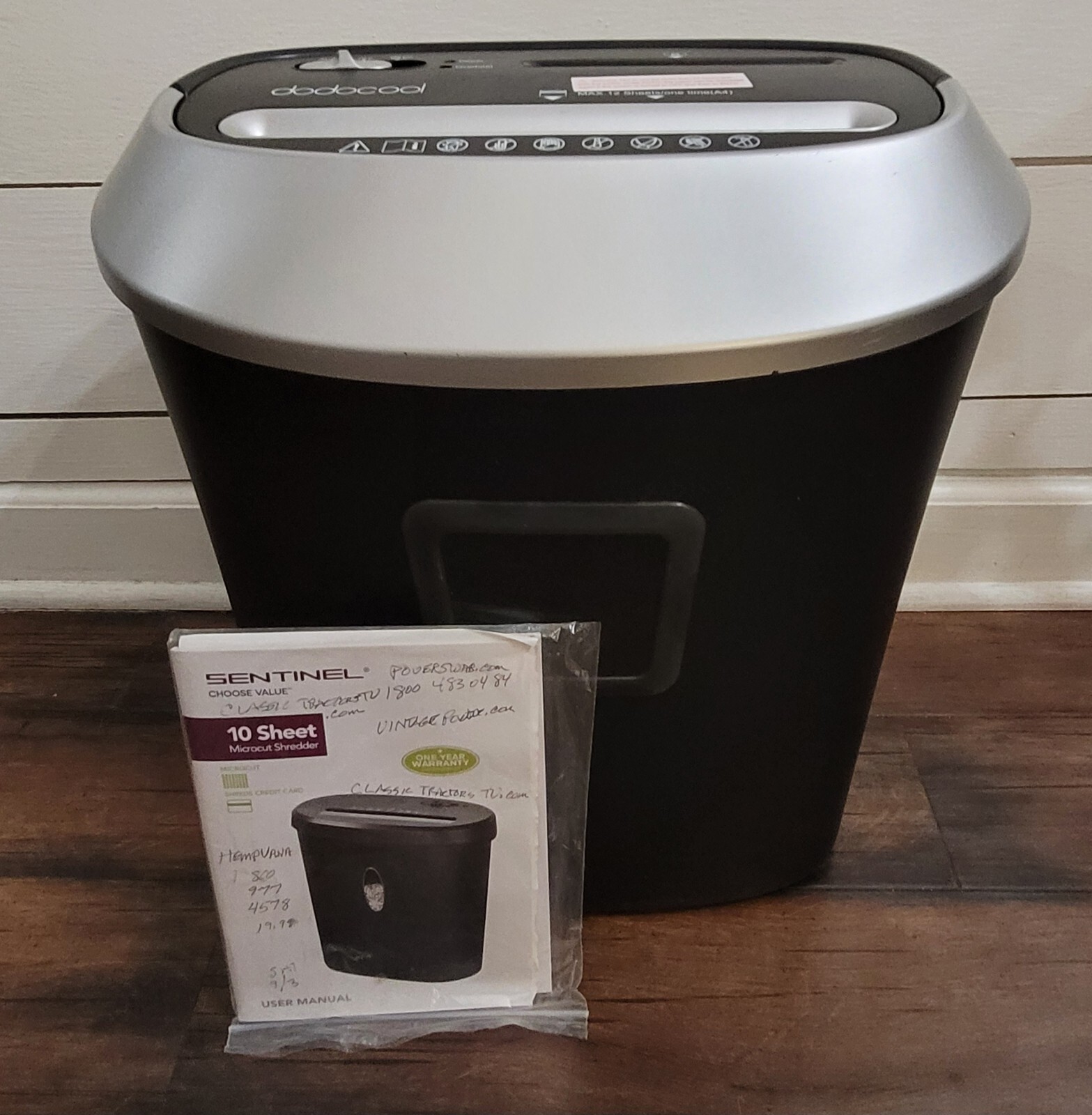 Dodocool 12-Sheet Paper Shredder, OS1001D Pullout Basket Home Office Use, Black-image
