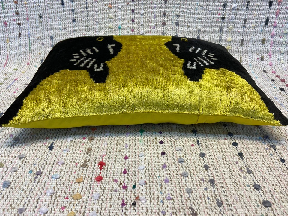 Almohada de terciopelo Panther Ikat, 16x24, funda de cojín lumbar de seda, almohadas lumbares Foto 3 de 4