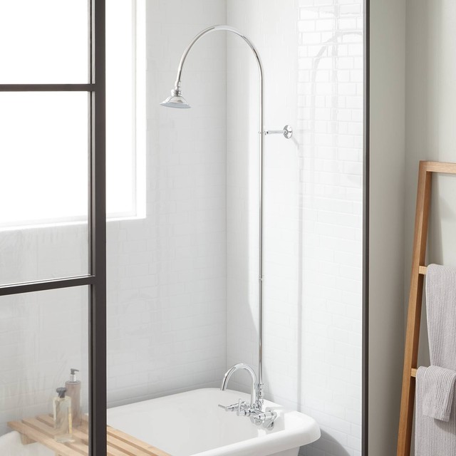 Economy Exposed Pipe Outdoor Shower With Foot Shower With Lever