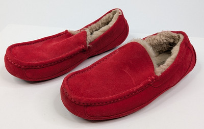 UGG Ascot Slippers Mens Size 9 Red Suede Shearling Lined Loafers 1101110