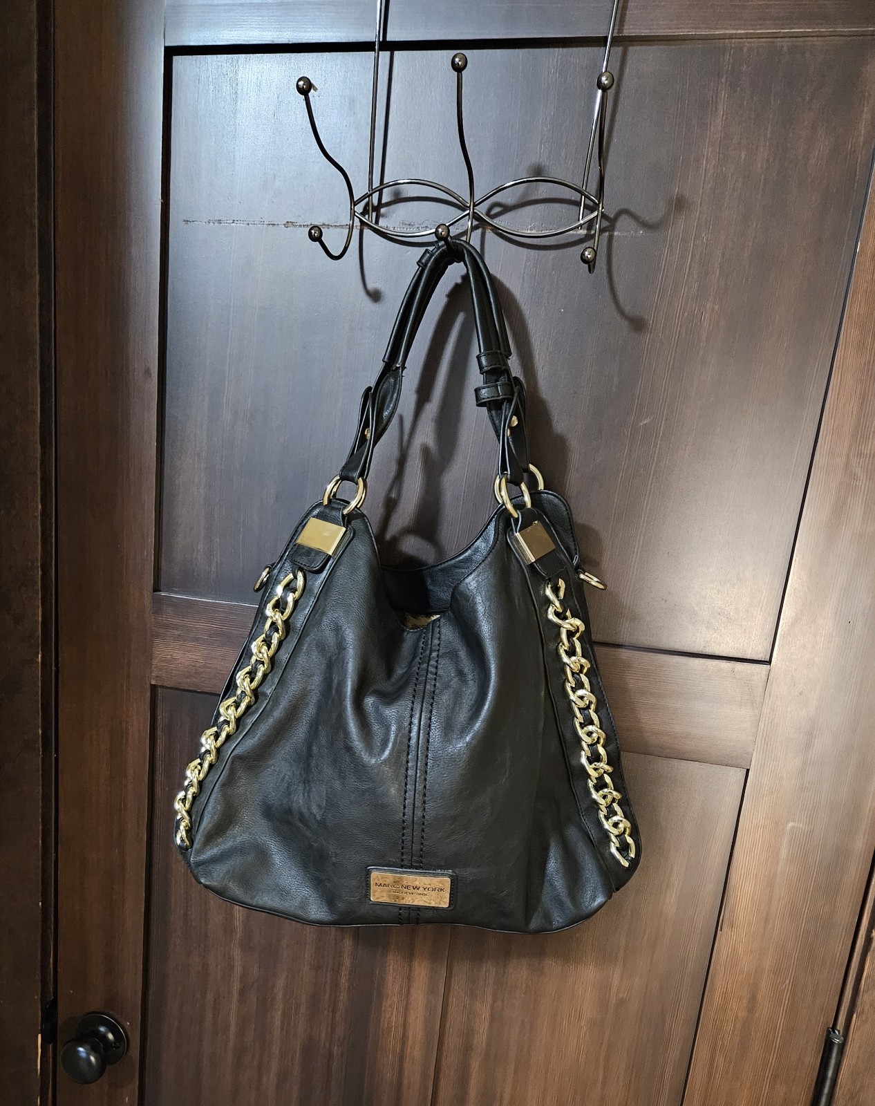 EUC Marc New York Large Black Leather Purse Bag Tote Gold Tone Hardware & Chains