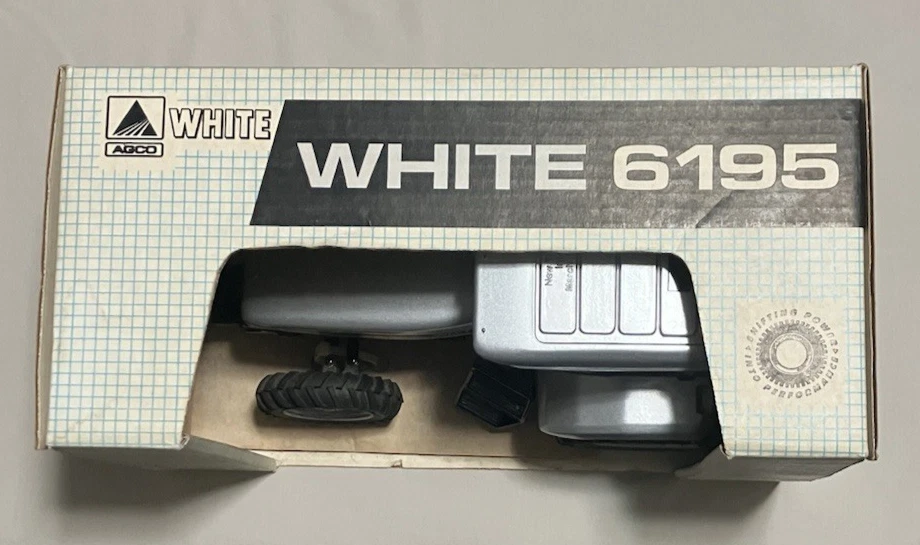 1/16 White 6195 Die-cast Tractor In Box With Dealer C.O.A. Scale Models - Image 3 of 4