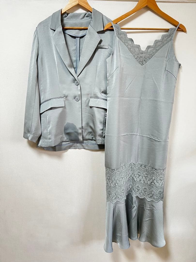 AMERI JACKET SET FLUFFY LACE DRESS - image 1