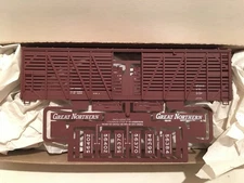 HO Accurail 4734 Great Northern 40’ Wood Live Stock Car Unassembled Kit GN