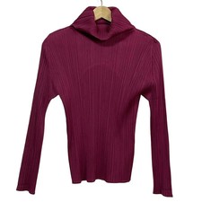 PLEATS PLEASE Bordeaux Women's Cutsew