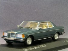 Minichamps 1/43 Mercedes-Benz 230CE W123