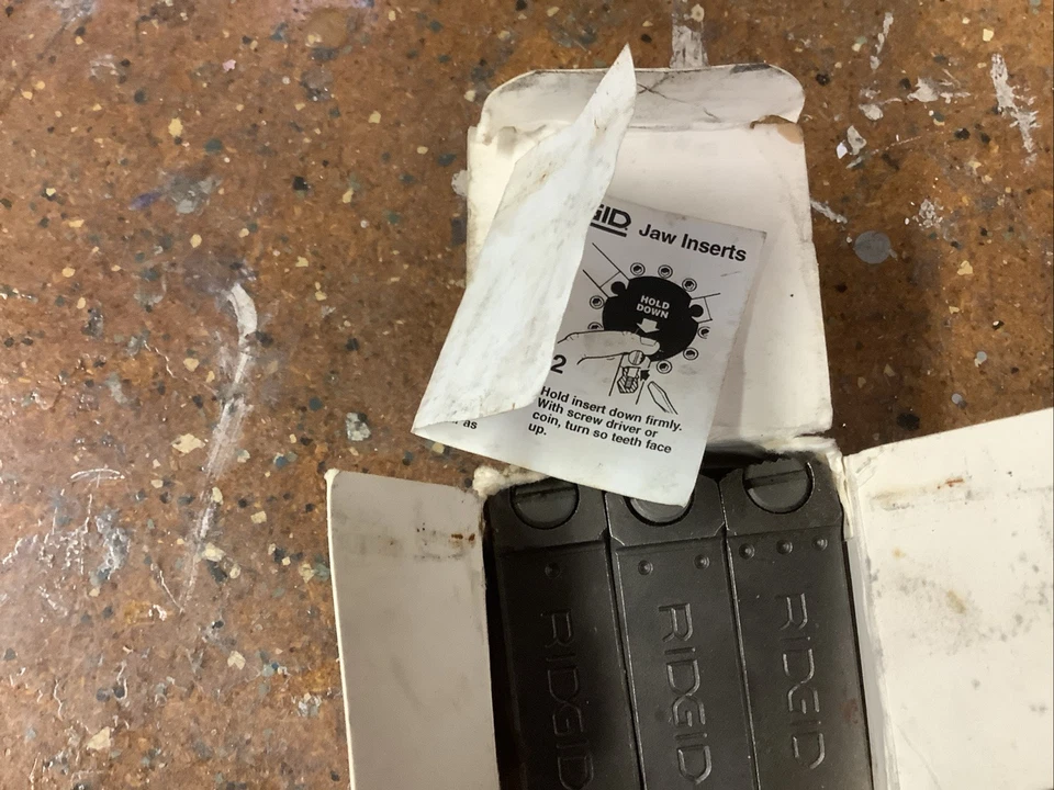 NEW Genuine RIDGID 300 Chuck jaw set # 44090 for use with 300 pipe threader - Image 4 of 4