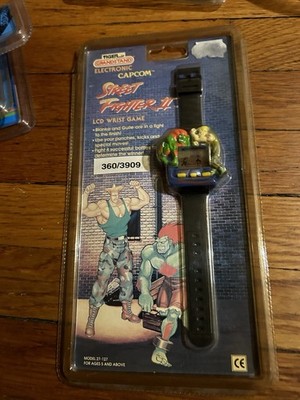 Tiger Electronics Capcom  Street Fighter 2 Game Watch Mint, Sealed In Package