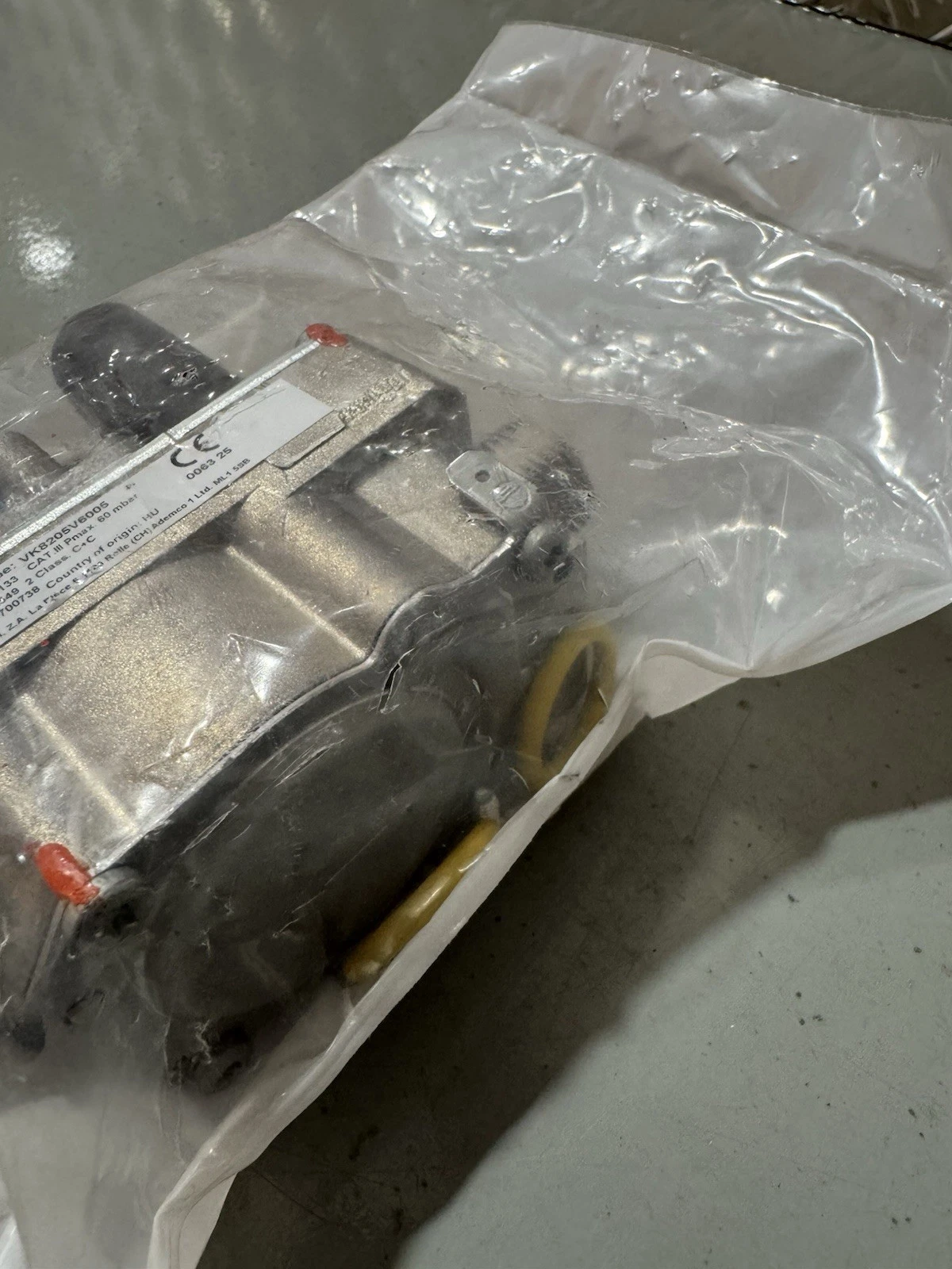 Ideal Gas Valve Kit 24V 179032 Brand New Sealed In Bag 7