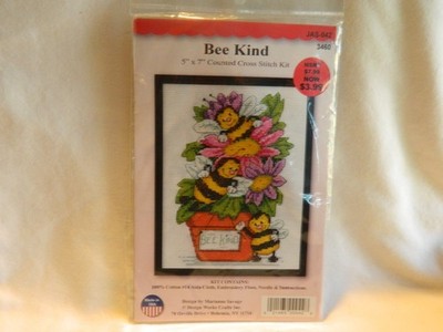 C-26 NEW DESIGN WORKS MINI COUNTED CROSS-STITCH KIT B  BEE KIND 