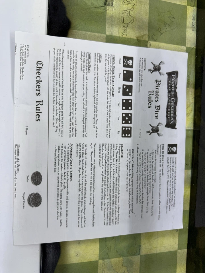 2006 Pirates of the Caribbean Dead Man's Chest 3 in 1 Checkers Chess Dice Game - Image 2 of 4