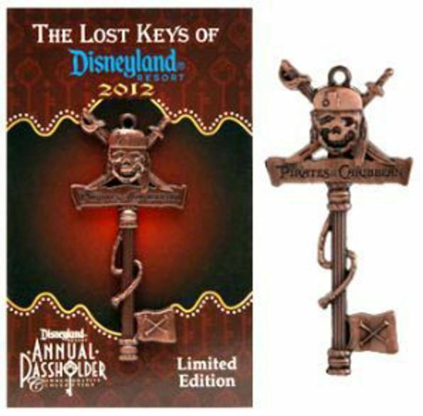Disney Pin 90958 DLR Annual Passholder Magic Key Pirates of the Caribbean LE