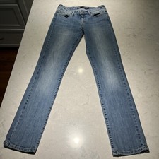 EUC Womens LEVIS Slight Curve Classic Rise Straight Jeans Size 4 or 27 Slim Leg