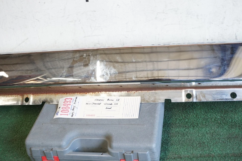 Chevrolet Silverado 1500 2008-2013 parachoques delantero central cromado solo OEM JD108493 Foto 3 de 4