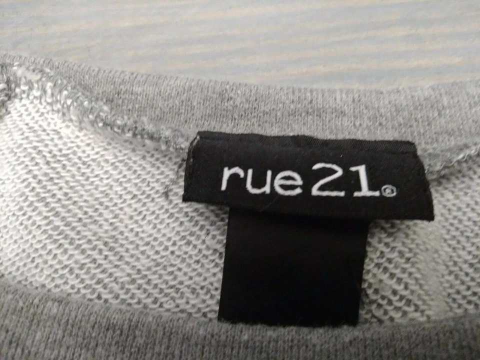 Rue21 Women's Sweatshirt Large Gray Pullover Unique Lace up Sleeves - Image 3 of 4